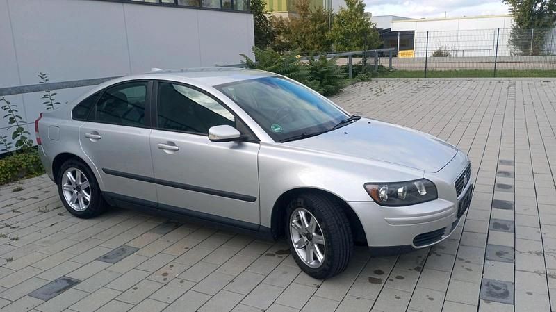 Silber Gebraucht 2005 Volvo S40 Limousine | 3.500 € (Guter Preis) - Bild 1/4