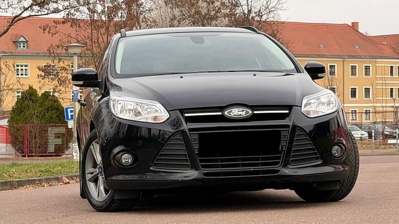 Gebraucht Ford Focus 2013 Schwarz Kombi