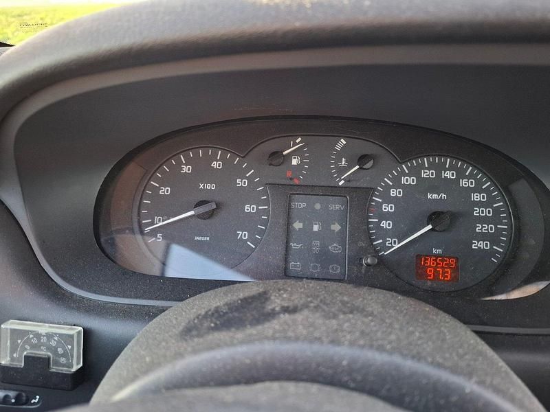 Blau Gebraucht 2002 Renault Mégane Limousine | 700 € (Superpreis) - Bild 1/4