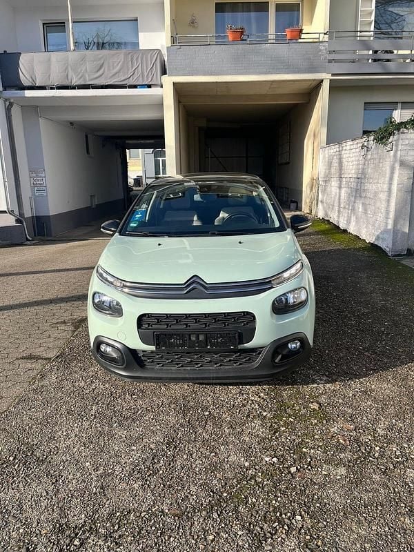 Gebraucht Citroën C3 110 PS (80 kW) 2018 Grün Kleinwagen