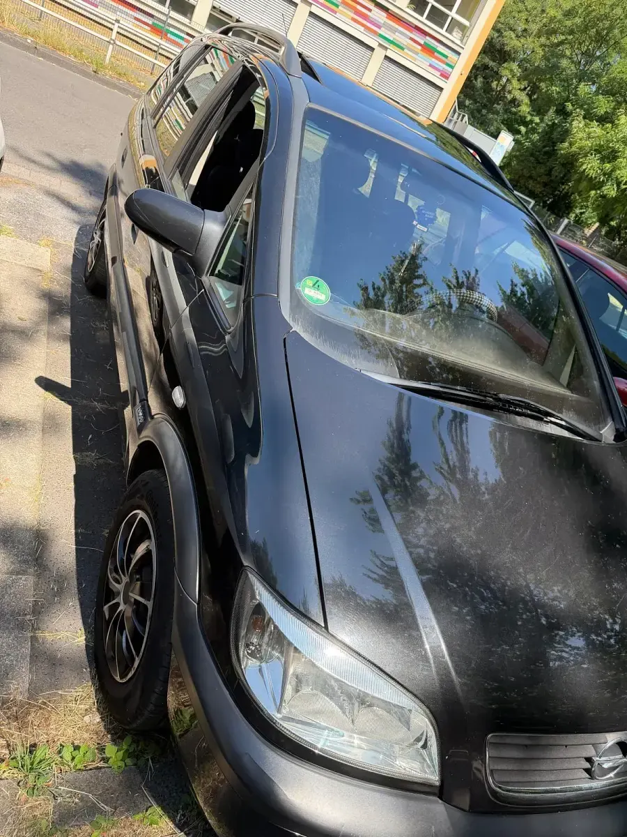 Gebraucht Opel Zafira 125 PS (91 kW) 2000 Schwarz Van / Kleinbus