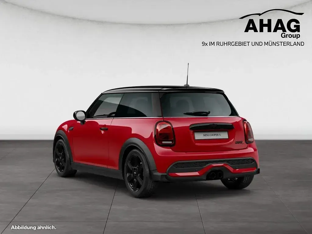 Gebraucht Mini Cooper S 178 PS (130 kW) 2023 Chili red Kleinwagen