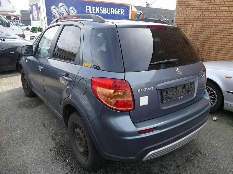 Gebraucht Suzuki SX4 107 PS (78 kW) 2008 Grau SUV