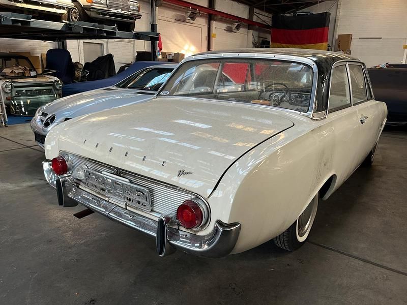 Gebraucht Ford 17M 54 PS (39 kW) 1962 Weiß Limousine