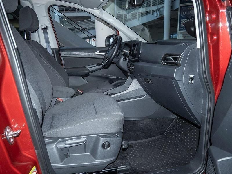 Gebraucht VW Caddy Life 122 PS (89 kW) 2024 Rot Van / Kleinbus