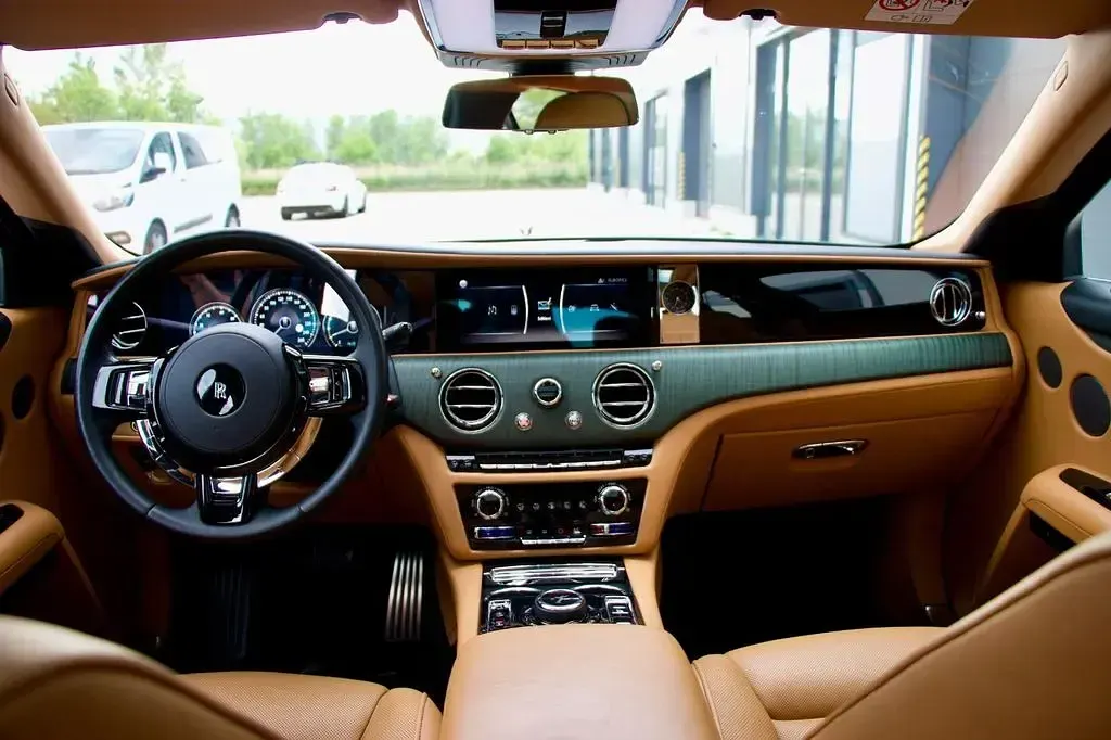 Gebraucht Rolls Royce Ghost 571 PS (419 kW) 2021 Grün Limousine