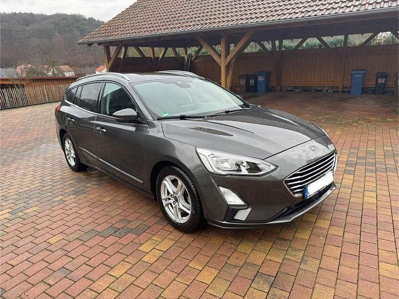 Gebraucht Ford Focus Cool & Connect 120 PS (88 kW) 2019 Grau Limousine