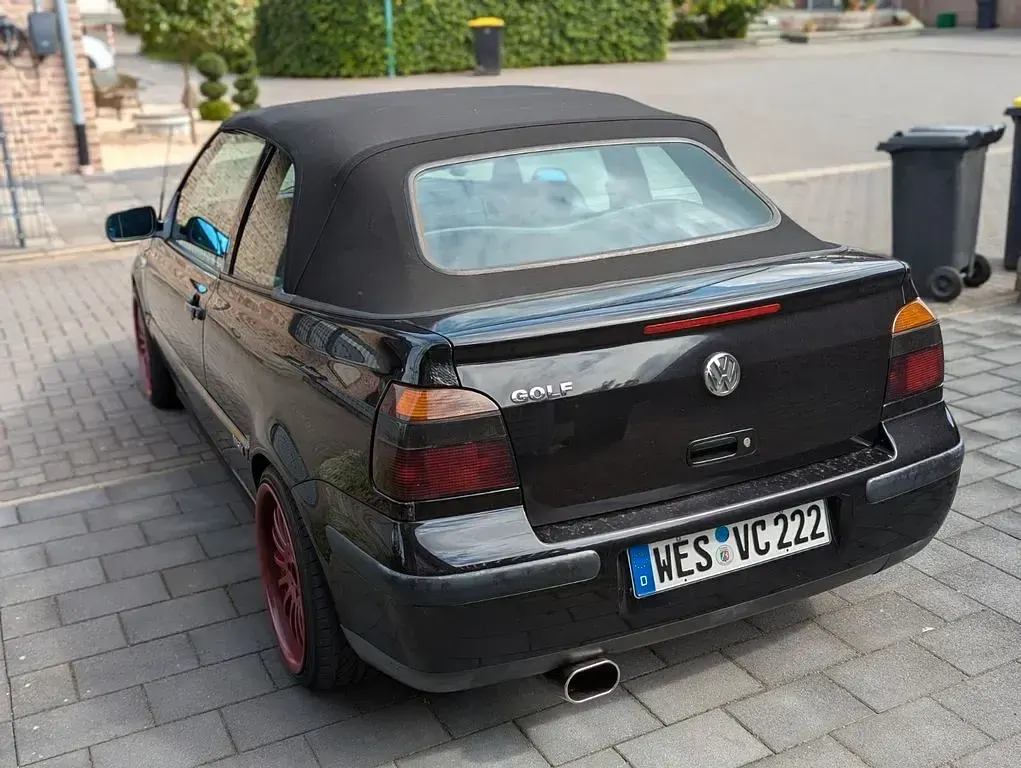 Gebraucht VW Golf Classicline 75 PS (55 kW) 2000 Schwarz Cabrio