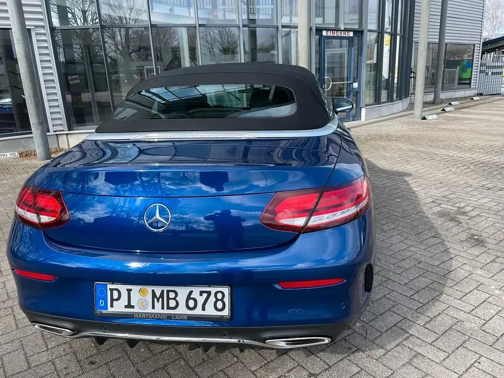 Gebraucht Mercedes C200 AMG line 184 PS (135 kW) 2021 Blau Cabrio