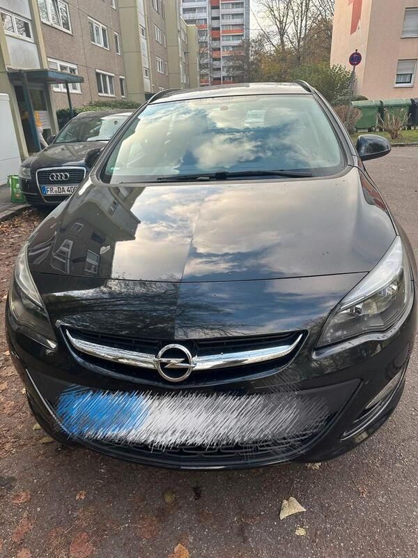 Schwarz Gebraucht 2014 Opel Astra Kombi | 7.800 € (Fairer Preis) - Bild 1/4
