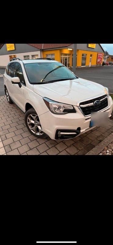Weiß Gebraucht 2018 Subaru Forester SUV | 21.800 € - Bild 1/4