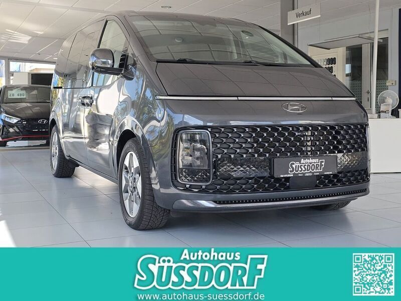 Grau Gebraucht 2021 Hyundai Staria Signature Van | 39.990 € - Bild 1/4