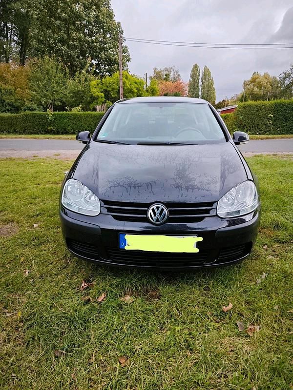 Schwarz Gebraucht 2005 VW Golf V Kleinwagen | 1.250 € (Superpreis) - Bild 1/4