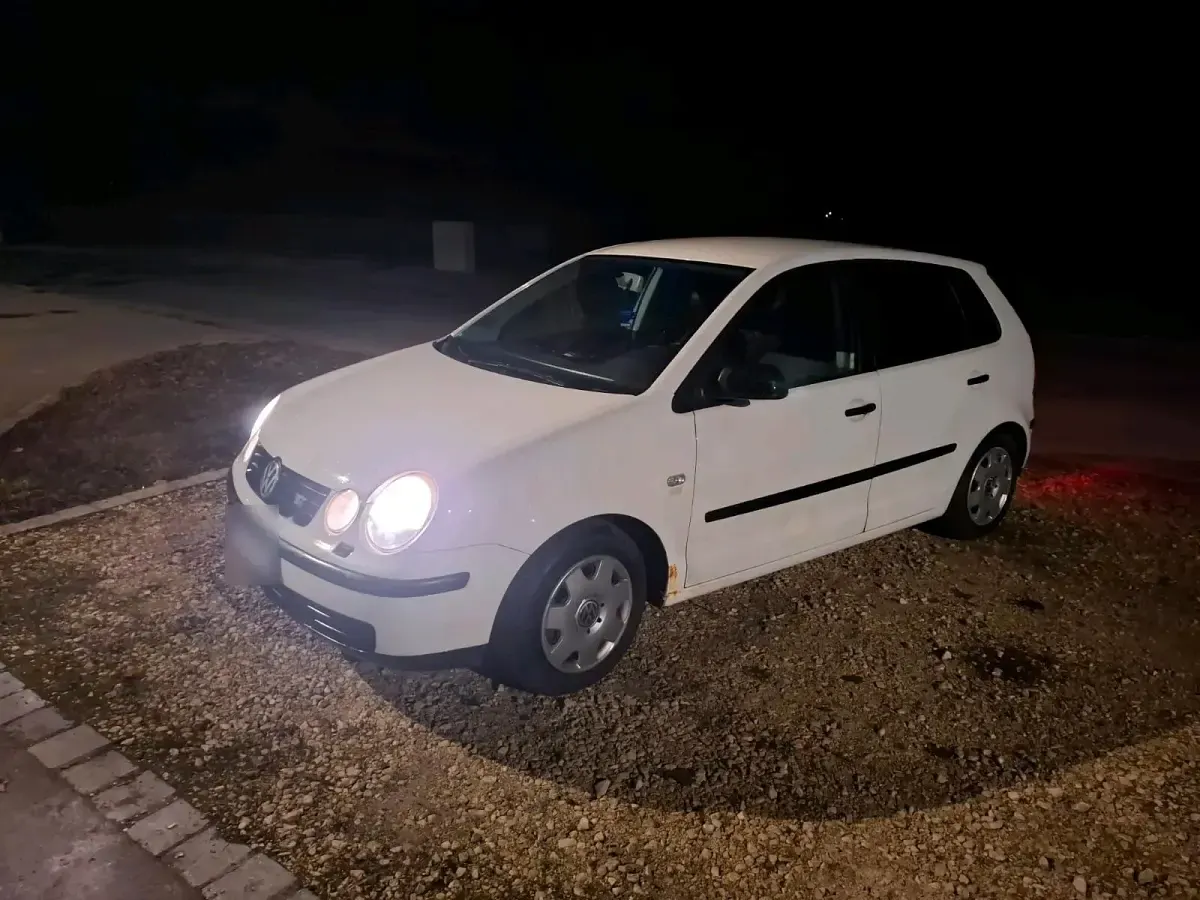 Gebraucht VW Polo 75 PS (55 kW) 2003 Weiß Kleinwagen