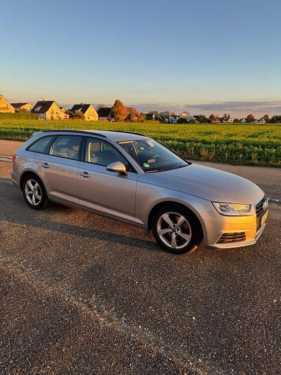 Gebraucht Audi A4 Design 150 PS (110 kW) 2019 Silber Kombi