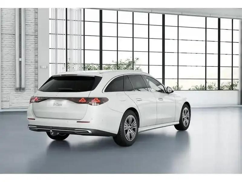 Gebraucht Mercedes E220 Exclusive 197 PS (144 kW) 2024 Weiss manufaktur lack manufakt Kombi