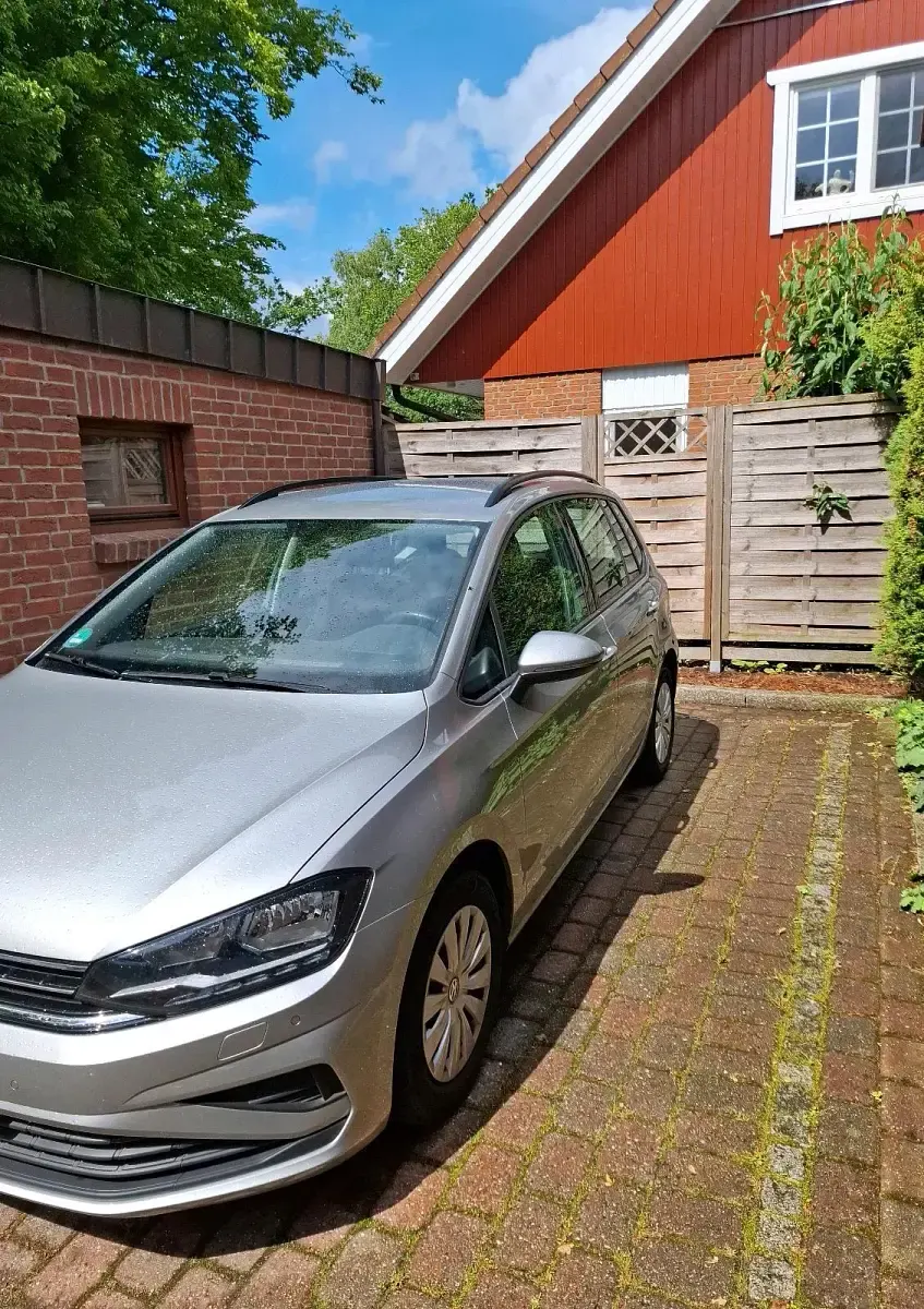 Gebraucht VW Golf VII 110 PS (80 kW) 2018 Grau Kleinwagen