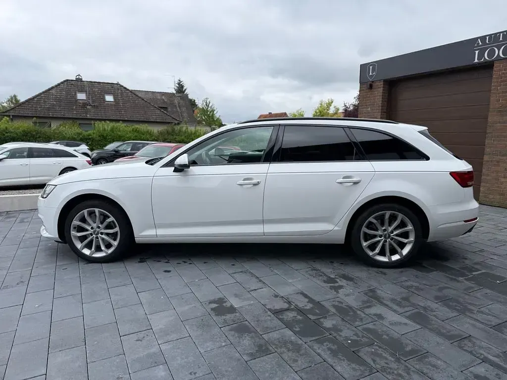 Używany Audi A4 Ambiente 190 KM (139 kW) 2016 Biały Kombi