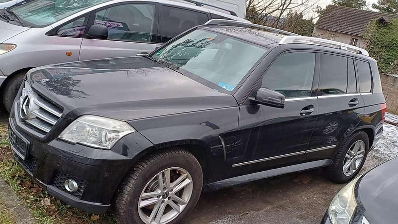 Schwarz Gebraucht 2010 Mercedes GLK320 Edition 1 SUV | 6.850 € - Bild 1/4