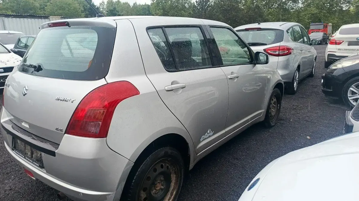 Gebraucht Suzuki Swift Comfort 92 PS (67 kW) 2006 Silber Kleinwagen