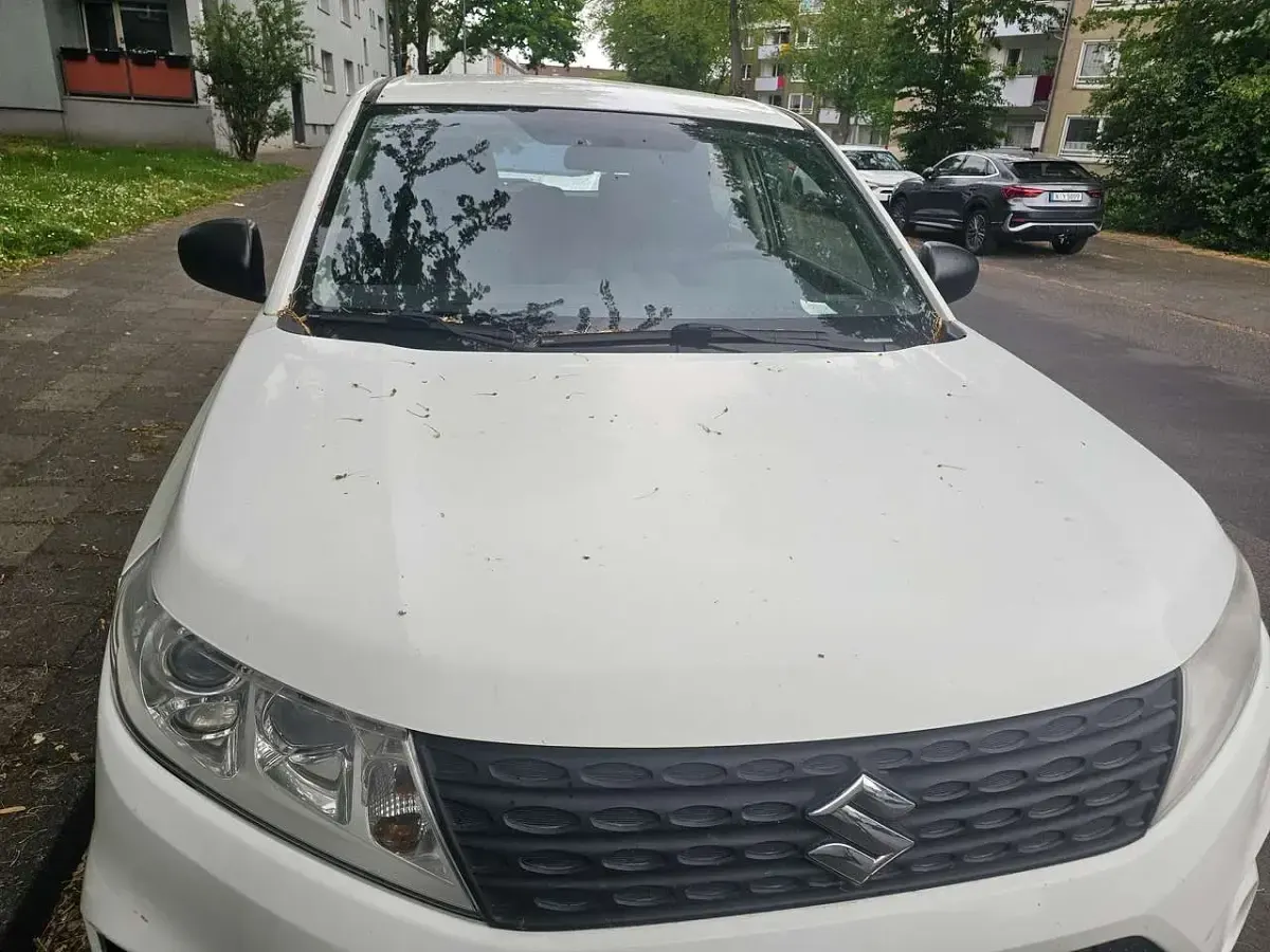 Second-hand Suzuki Vitara 120 CP (88 kW) 2017 Alb SUV