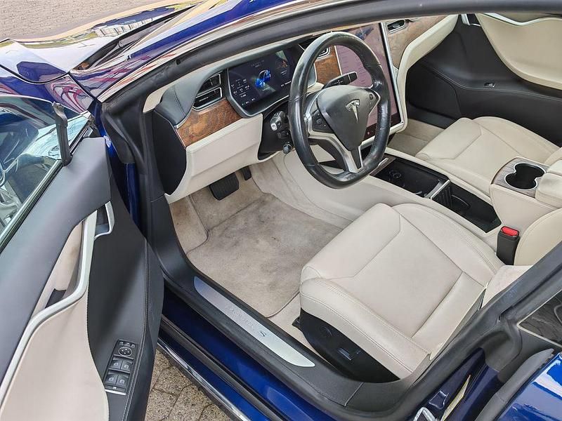 Usado Tesla Model S 386 kW (525 CV) 2018 Azul Utilitario