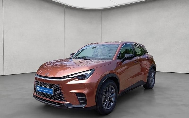 Gebraucht Lexus LBX 136 PS (100 kW) 2025 Rot SUV