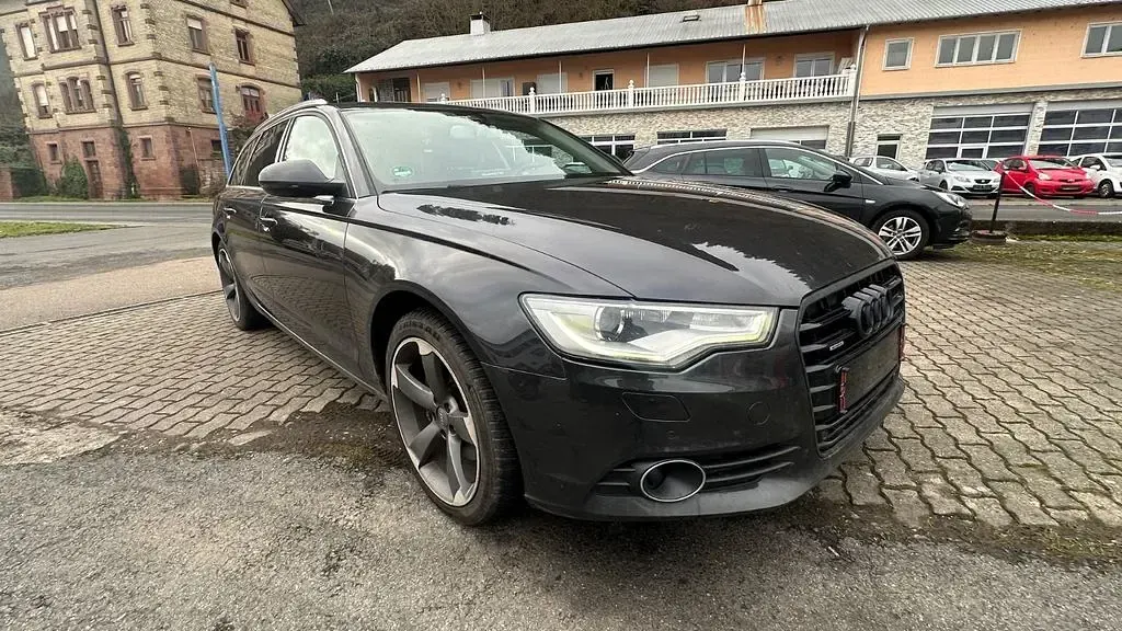 Gebraucht Audi A6 Sport 204 PS (150 kW) 2014 Grau Kombi