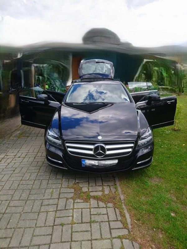 Schwarz Gebraucht 2014 Mercedes CLS350 Shooting Brake Kombi | 15.000 € (Teuer) - Bild 1/1