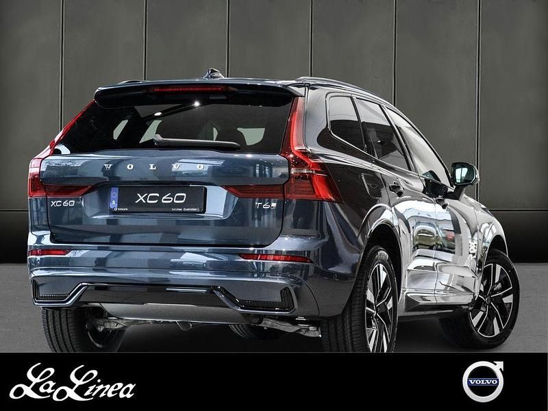 Neu Volvo XC60 Plus 310 PS (228 kW) 2026 Blau SUV