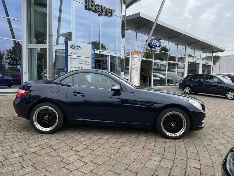 Gebraucht Mercedes SLK200 184 PS (135 kW) 2012 Blau Cabrio
