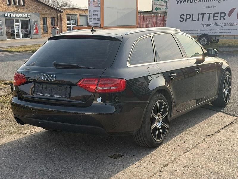 Gebraucht Audi A4 Ambiente 143 PS (105 kW) 2011 Schwarz Kombi