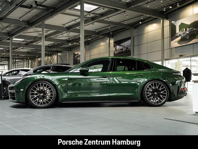 Neu Porsche Panamera 4S 544 PS (400 kW) 2025 Grün Limousine