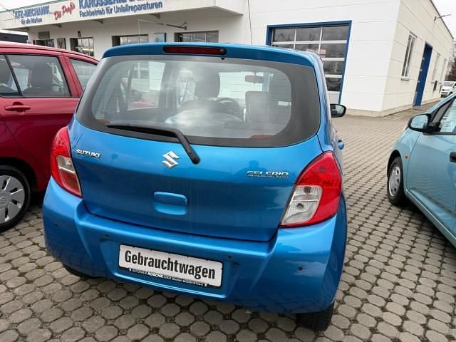 Gebraucht Suzuki Celerio Comfort 68 PS (50 kW) 2014 Blau Kleinwagen