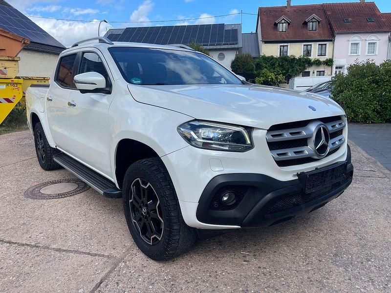 Weiß Gebraucht 2019 Mercedes X250 Edition Abholung | 29.999 € (Guter Preis) - Bild 1/4
