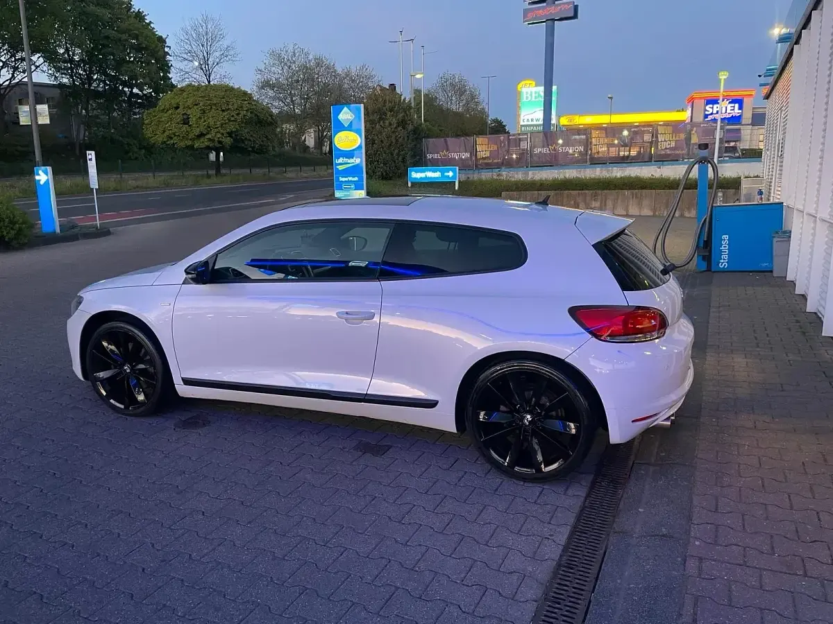 Gebraucht VW Scirocco Match 177 PS (130 kW) 2013 Weiß Coupé