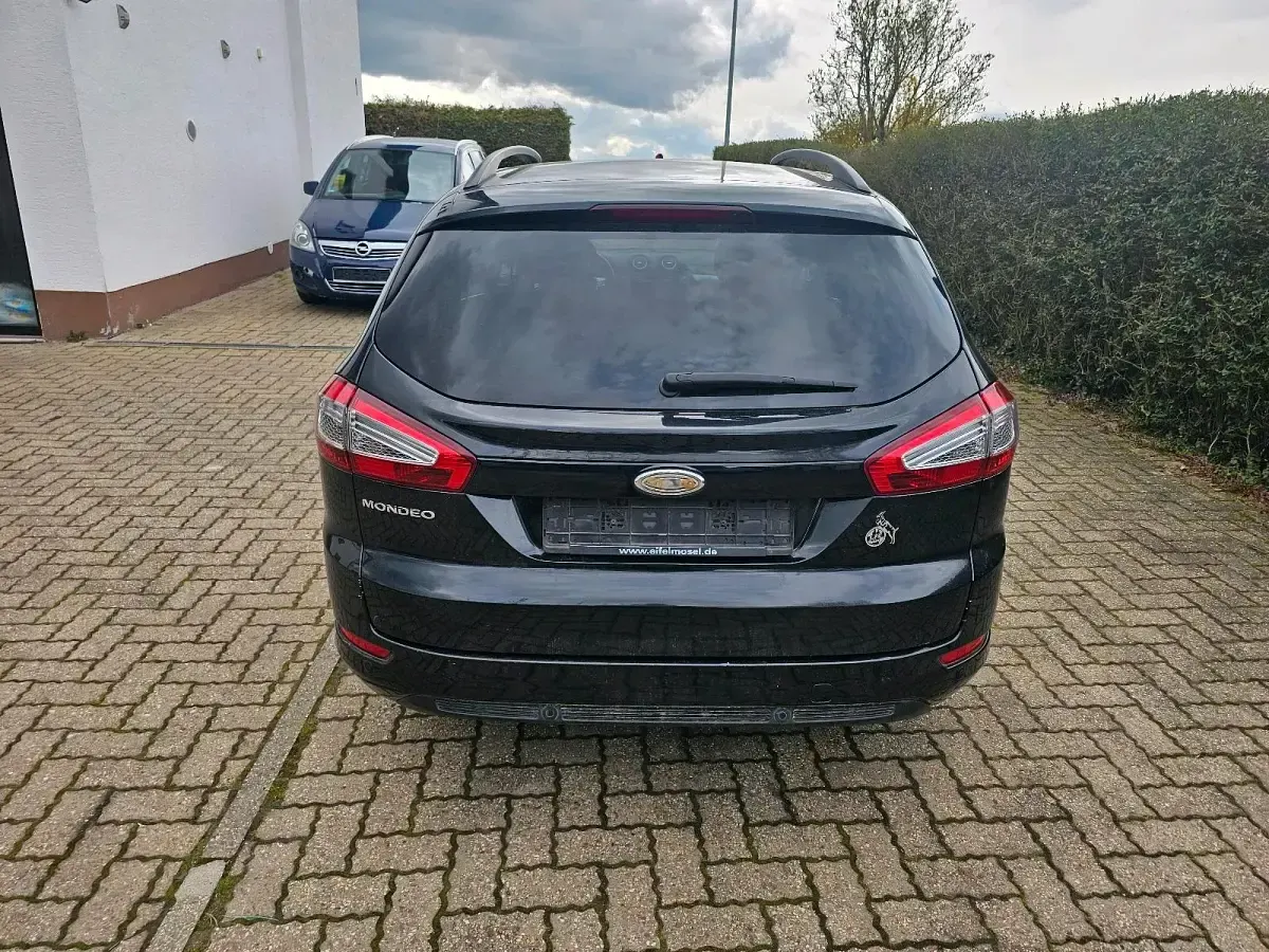 Gebraucht Ford Mondeo 116 PS (85 kW) 2011 Schwarz Kombi