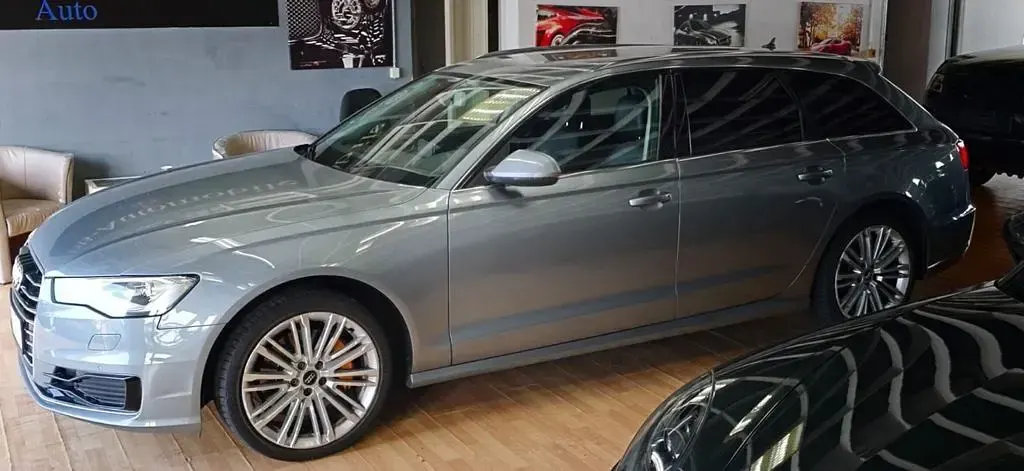 Gebraucht Audi A6 Sport 218 PS (160 kW) 2016 Grau Kombi