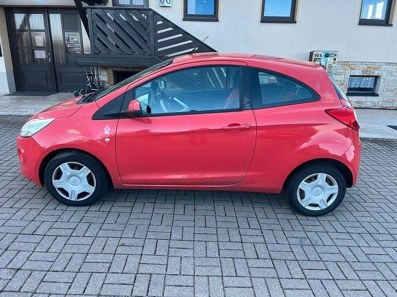 Gebraucht Ford Ka Titanium 69 PS (50 kW) 2009 Rot Kleinwagen