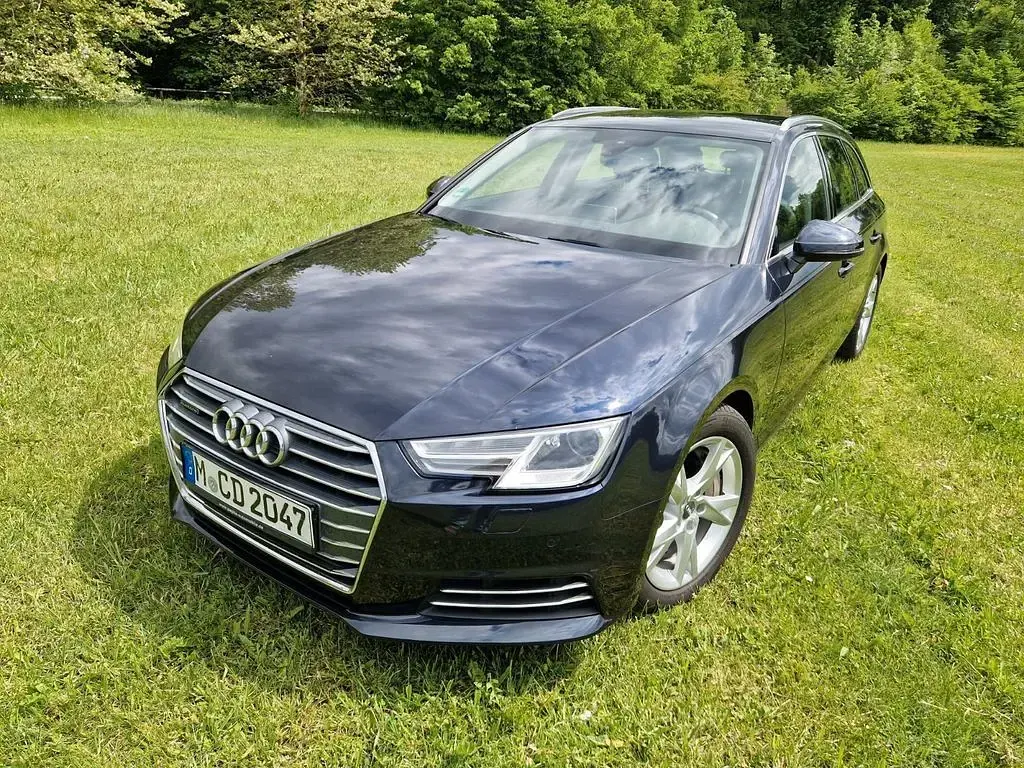 Gebraucht Audi A4 Comfort 272 PS (200 kW) 2016 Blau Kombi
