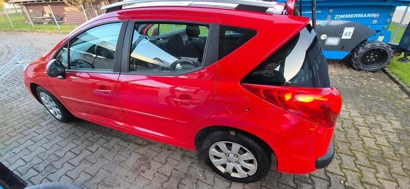 Gebraucht Peugeot 207 120 PS (88 kW) 2008 Rot Kombi