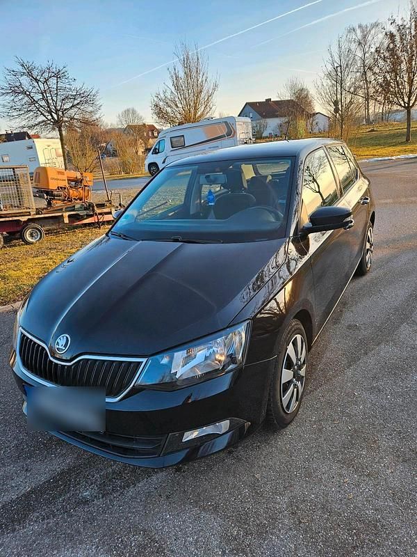 Gebraucht 2016 Skoda Fabia Kleinwagen | 8.550 € (Fairer Preis) - Bild 1/4