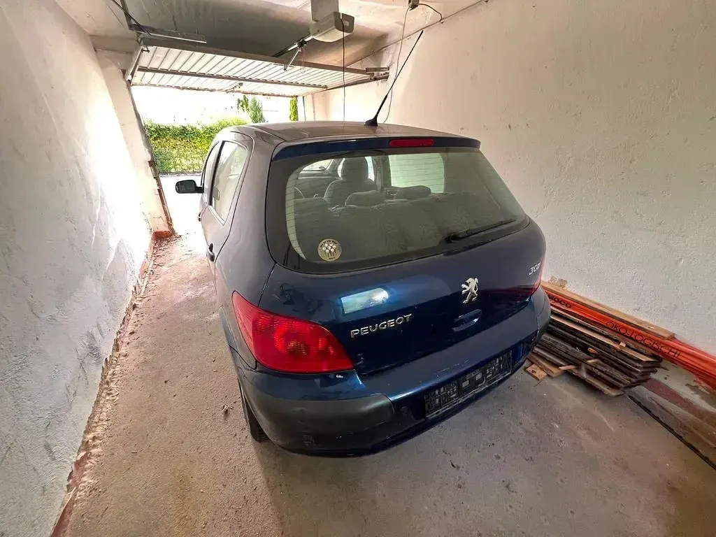 Gebraucht Peugeot 307 Premium 109 PS (80 kW) 2002 Blau Limousine