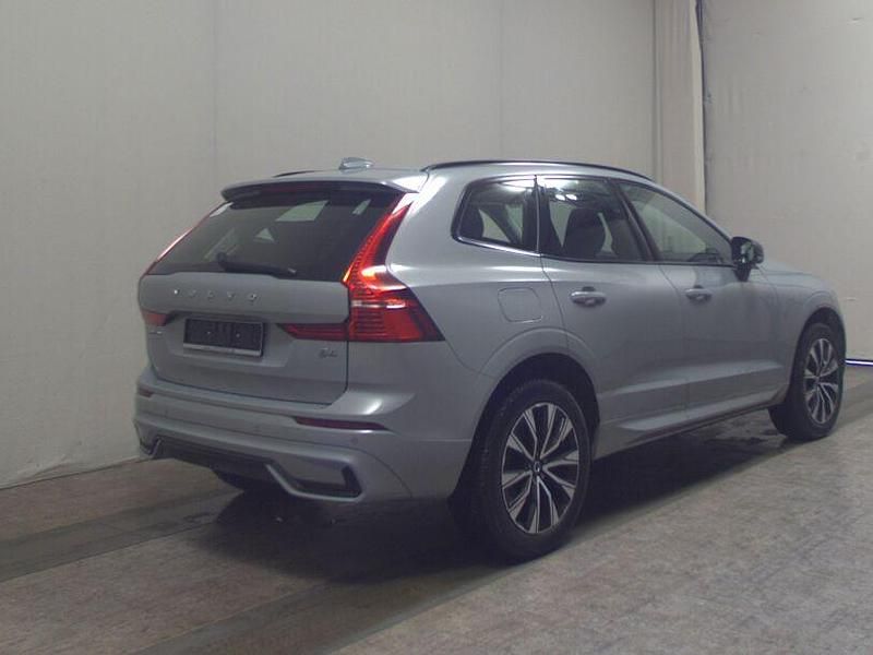 Gebraucht Volvo XC60 Plus 197 PS (144 kW) 2023 Vapour grey uni SUV