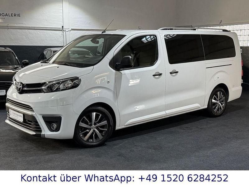 Weiß Gebraucht 2022 Toyota Proace Verso Comfort Kombi | 24.990 € (Guter Preis) - Bild 1/4