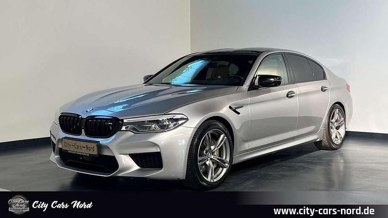 Rhodonitsilber Gebraucht 2018 BMW M5 Shadowline Limousine | 53.333 € (Superpreis) - Bild 1/4