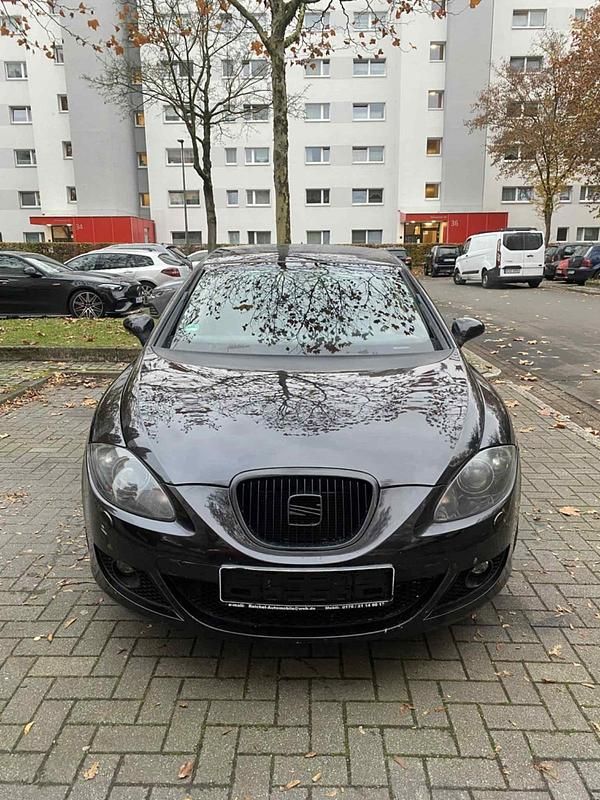 Schwarz Gebraucht 2006 Seat Leon Kleinwagen | 1.650 € (Superpreis) - Bild 1/4