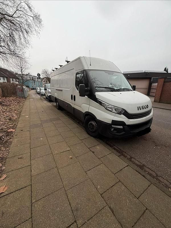 Usata Iveco Daily 2017 Bianco Monovolume