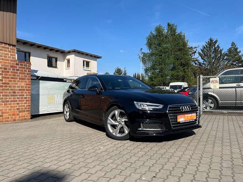 Brillantschwarz Gebraucht 2019 Audi A4 S-Line Kombi | 21.355 € (Superpreis) - Bild 1/4