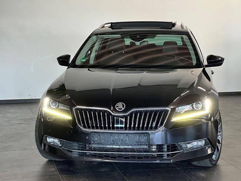 Gebraucht Skoda Superb LAURIN & KLEMENT 280 PS (205 kW) 2017 Schwarz Kombi